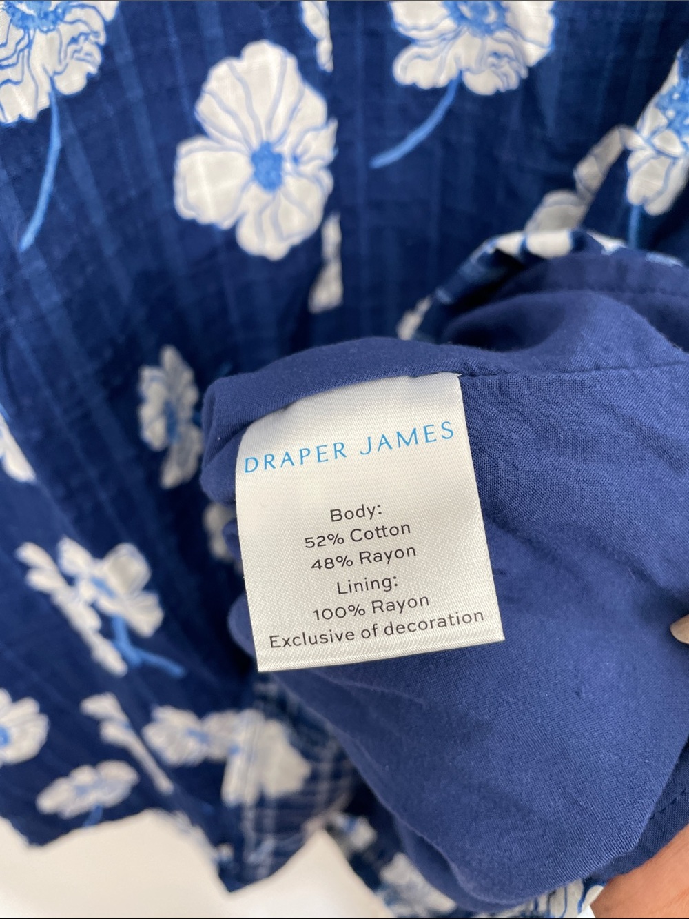 Draper James Women L Smocked Navy Wild Flower Tie-Neck Short Sleeve Pullover Top - Picture 7 of 8